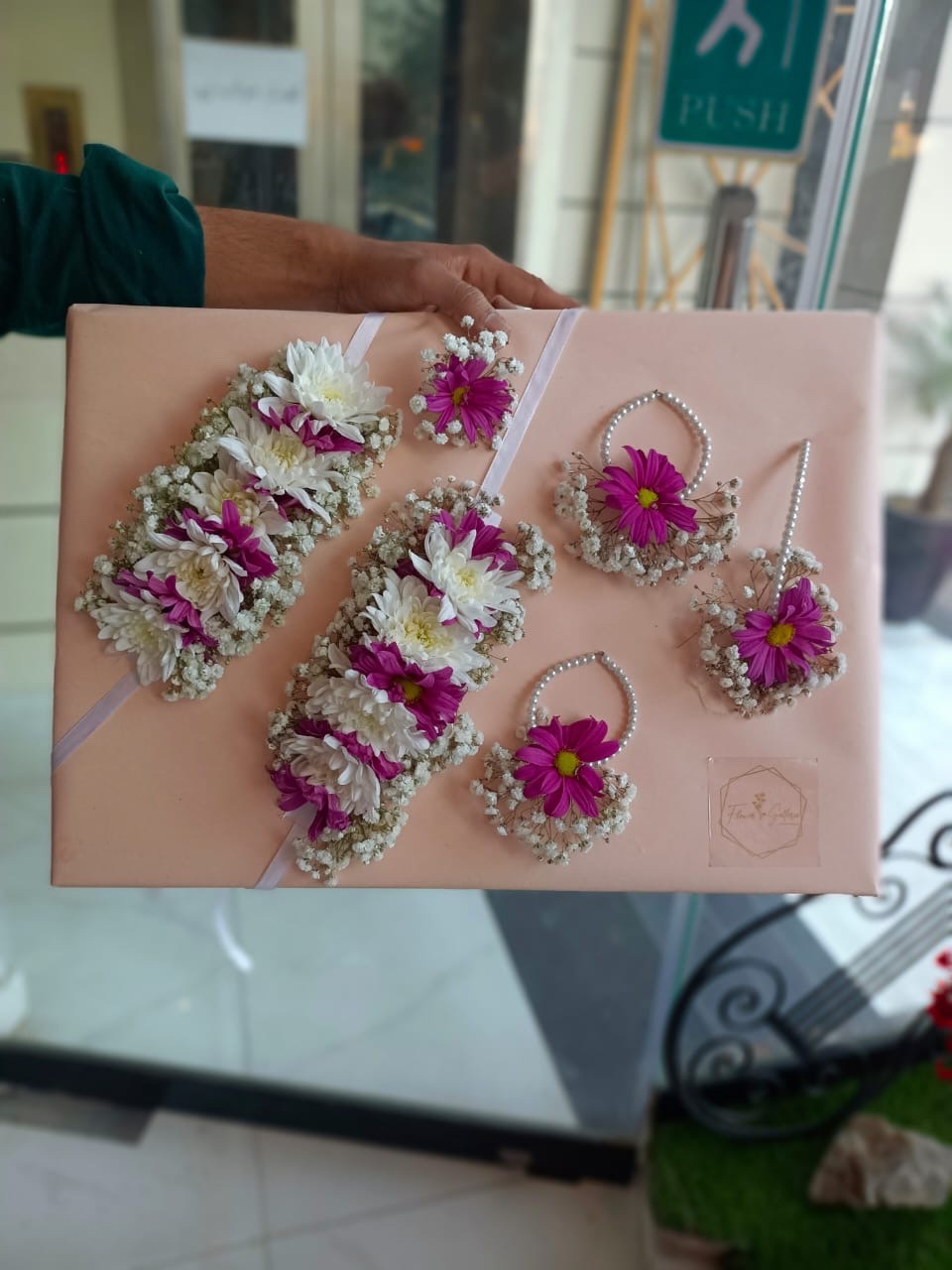 Real flower haars and kaleeras
